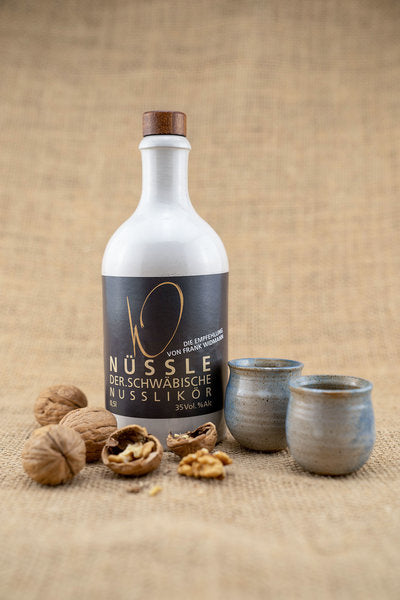 Schwäbischer Nusslikör – Widmanns Albleben Schwäbischer Nusslikör – Widmanns Albleben
